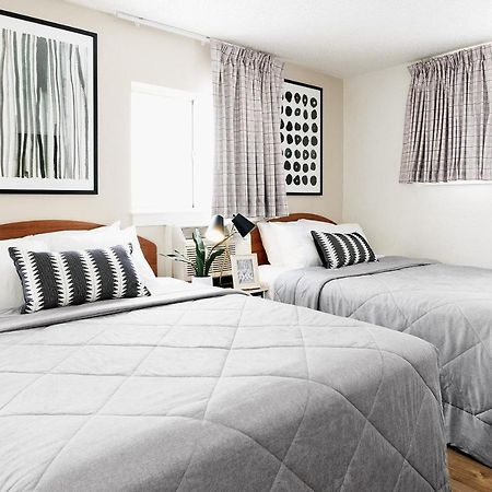 Intown Suites Extended Stay San Antonio Tx - Airport Εξωτερικό φωτογραφία
