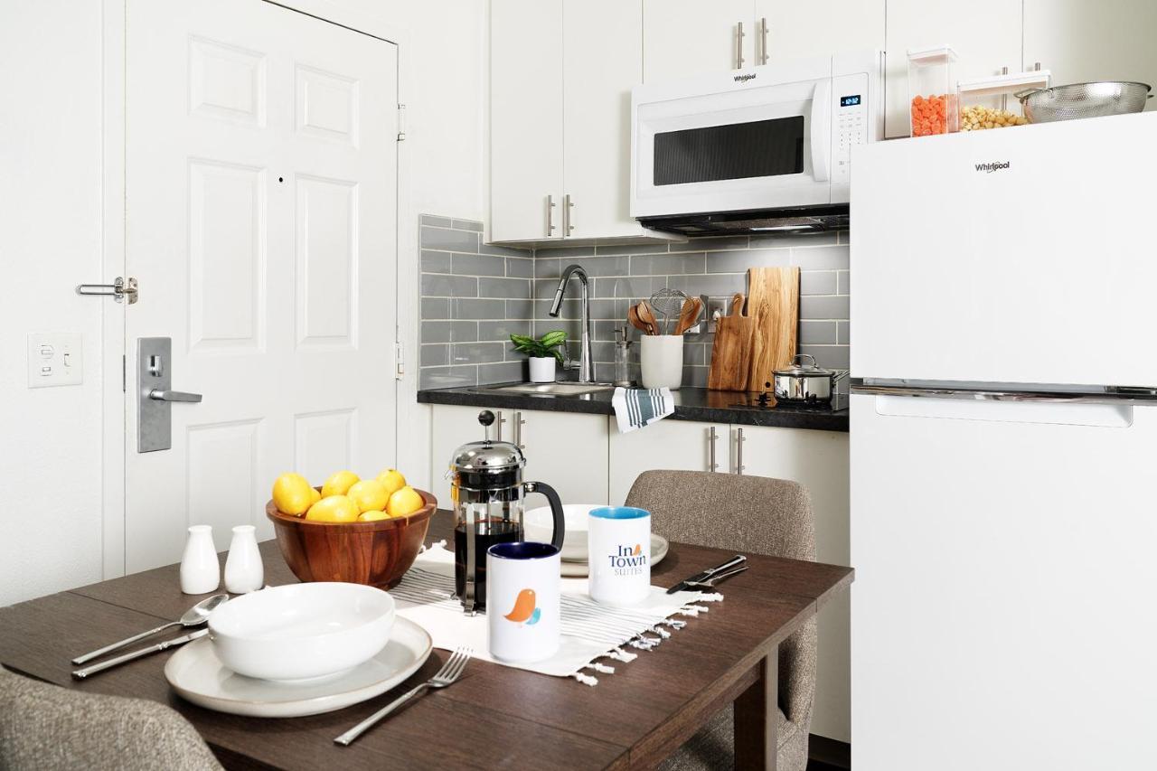 Intown Suites Extended Stay San Antonio Tx - Airport Εξωτερικό φωτογραφία