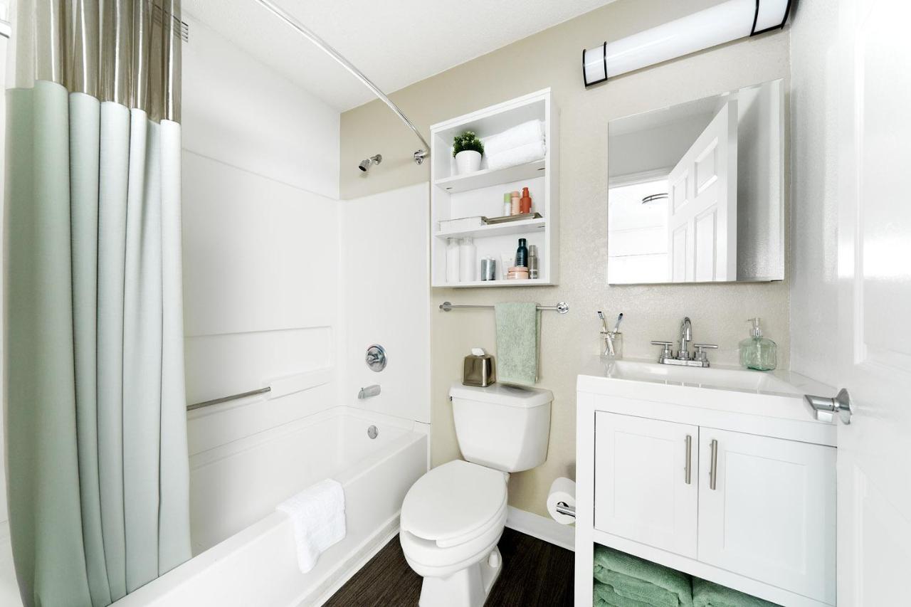 Intown Suites Extended Stay San Antonio Tx - Airport Εξωτερικό φωτογραφία