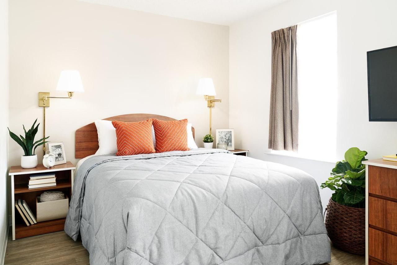 Intown Suites Extended Stay San Antonio Tx - Airport Εξωτερικό φωτογραφία