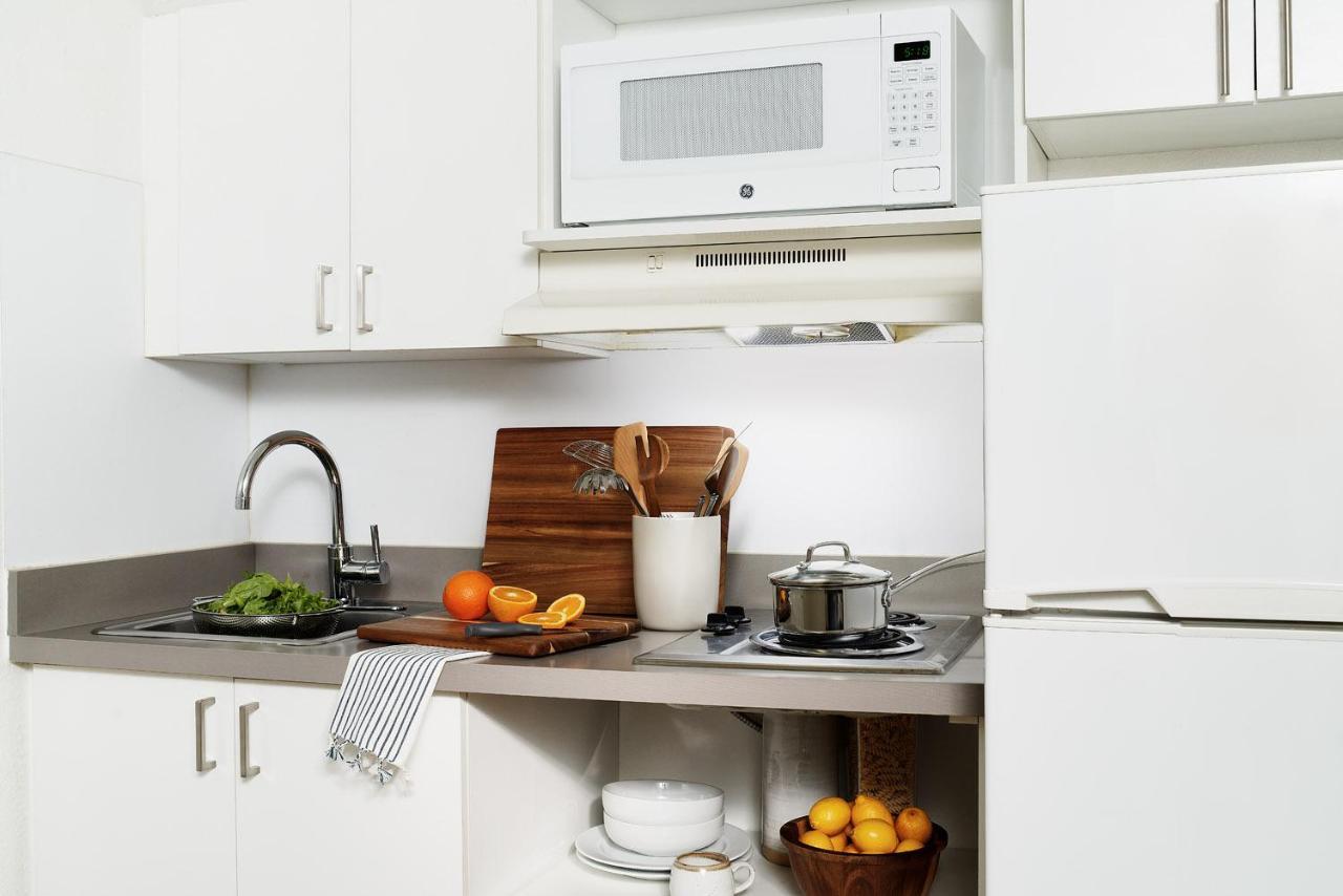 Intown Suites Extended Stay San Antonio Tx - Airport Εξωτερικό φωτογραφία