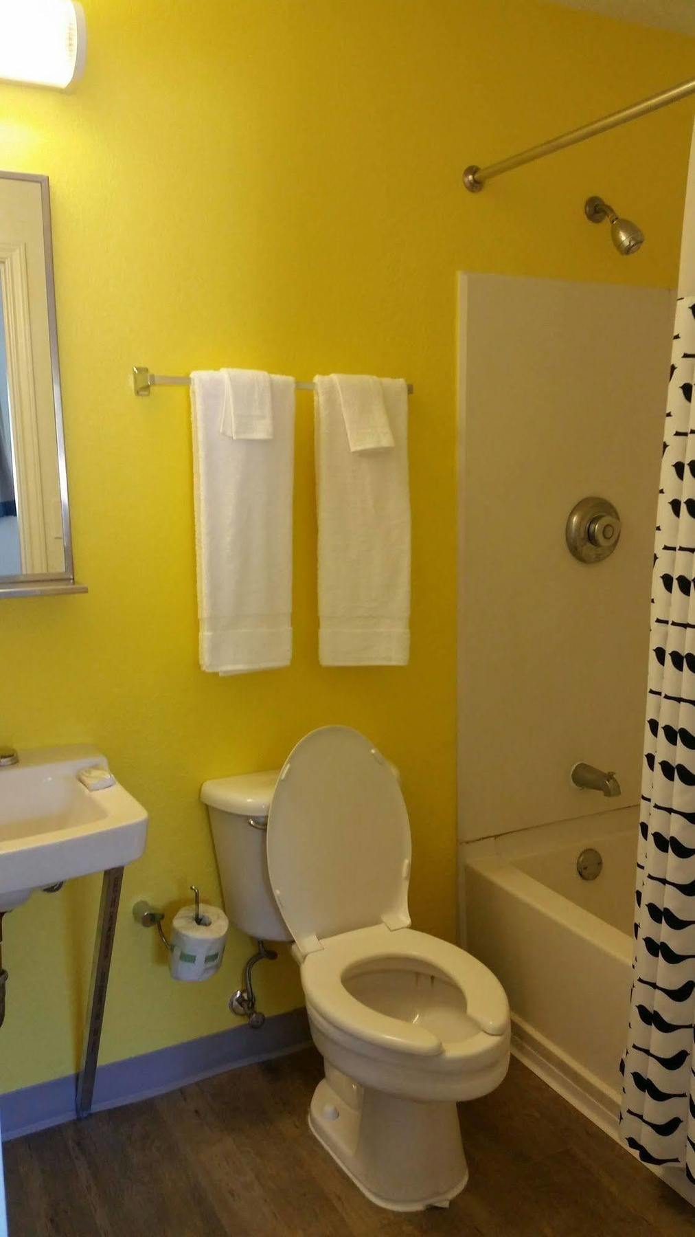 Intown Suites Extended Stay San Antonio Tx - Airport Εξωτερικό φωτογραφία